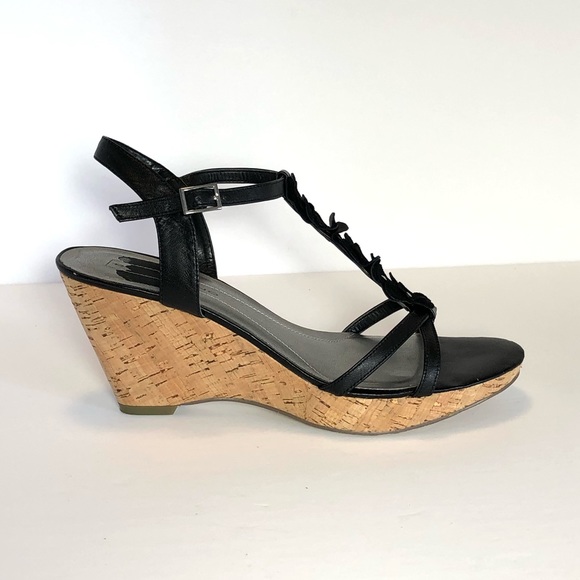 ⭐️ Bandolino Women's Ninette Leather Wedge Sandals 10 - Picture 7 of 15